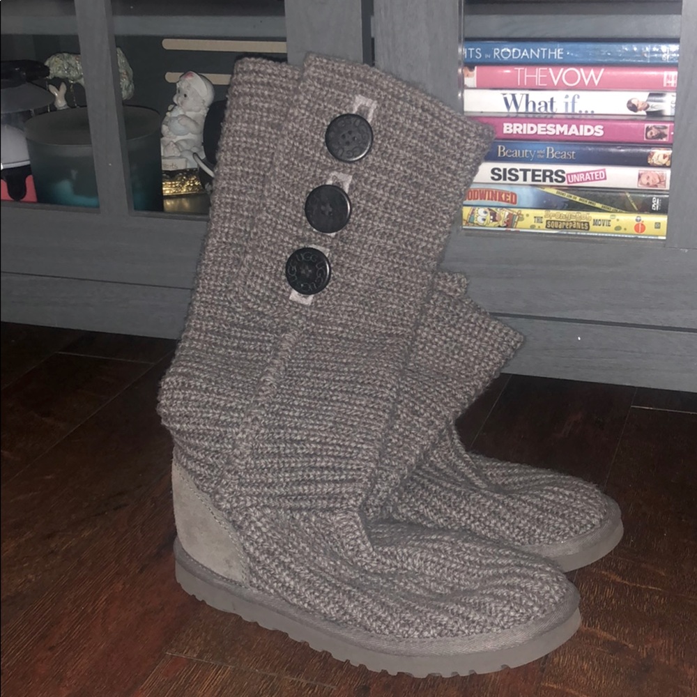 Dark gray Uggs